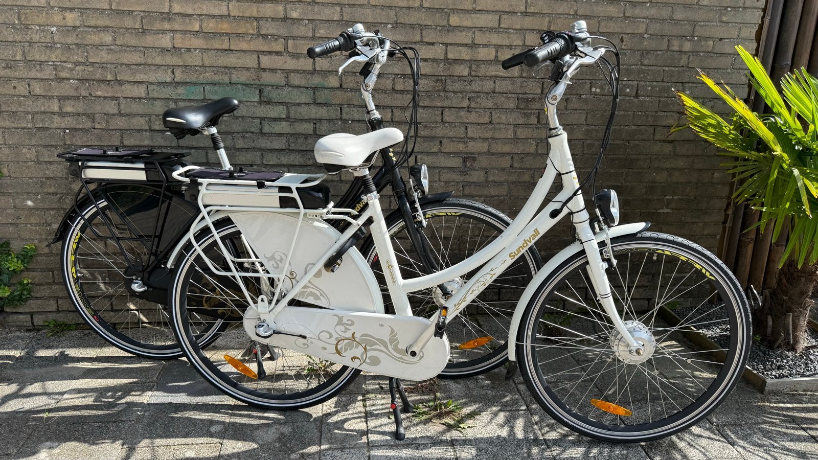 2 elektrische Opoefietsen met 3 versnellingen (vr.pr. €600), Fietsen en Brommers, Fietsen | Dames | Omafietsen, Ophalen, Gebruikt