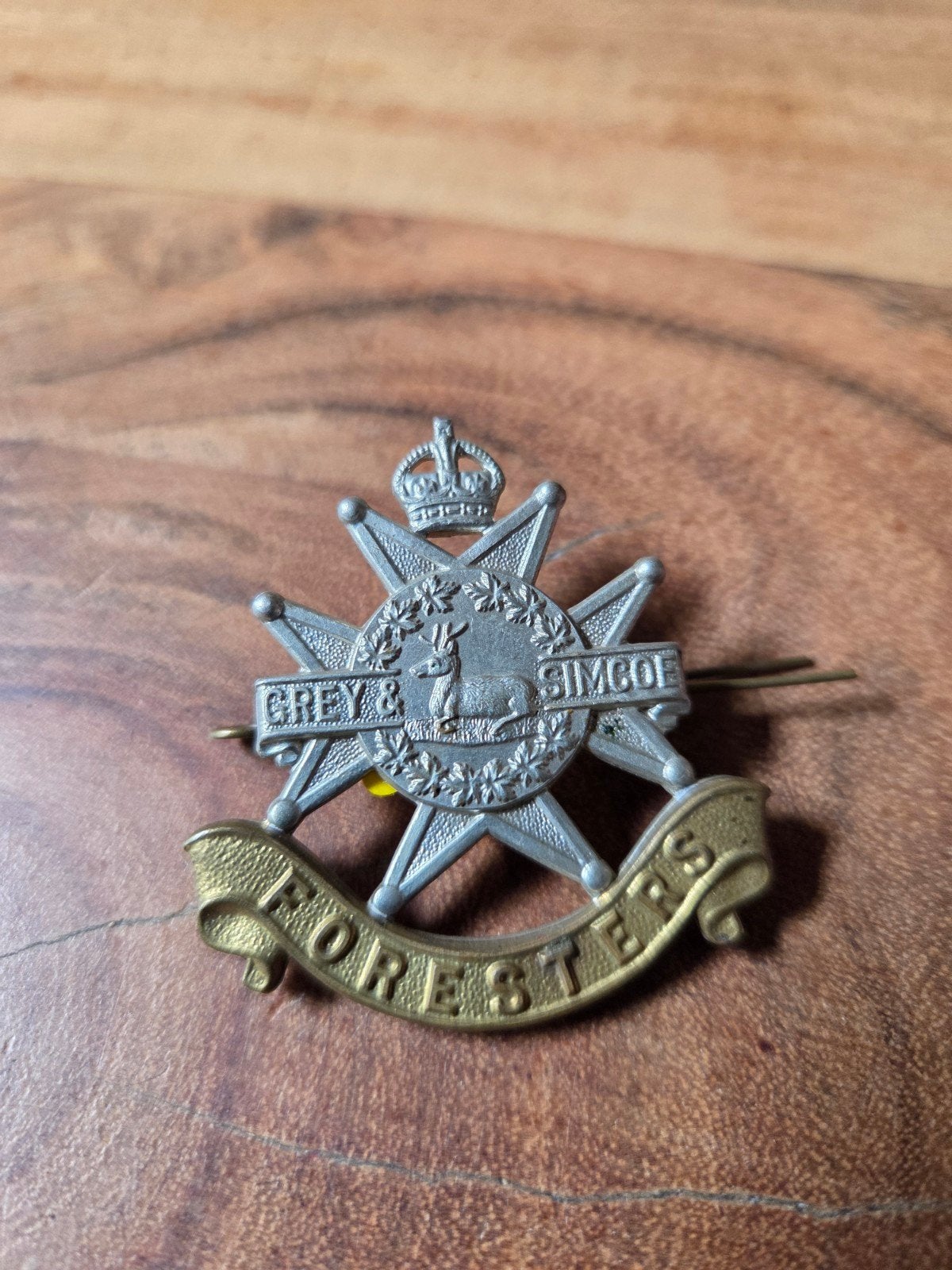 Wo2 canadian military grey&simcoe foresters, Ophalen of Verzenden, Landmacht, Overige gebieden, Embleem of Badge