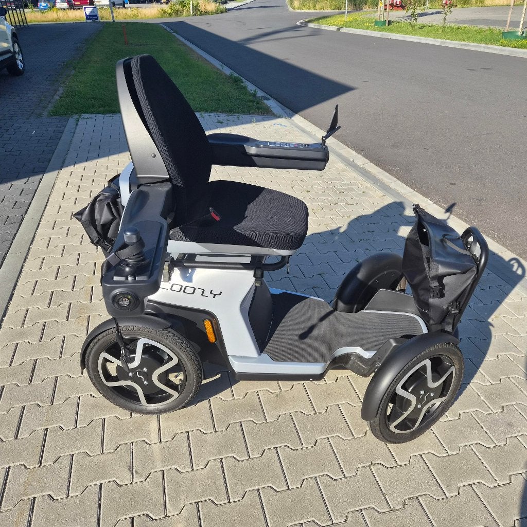 Scoozy Model C Scootmobiel  2WD – Nieuwstaat – Lithium Accu, Zo goed als nieuw, 16 km/u of meer, 46 km of meer, Ophalen