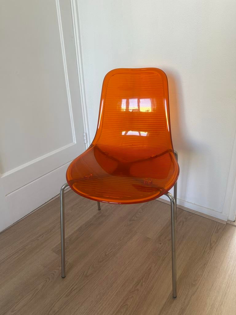 Oranje transparante stoel met metalen poten, Ophalen, Kunststof, Overige kleuren, Zo goed als nieuw