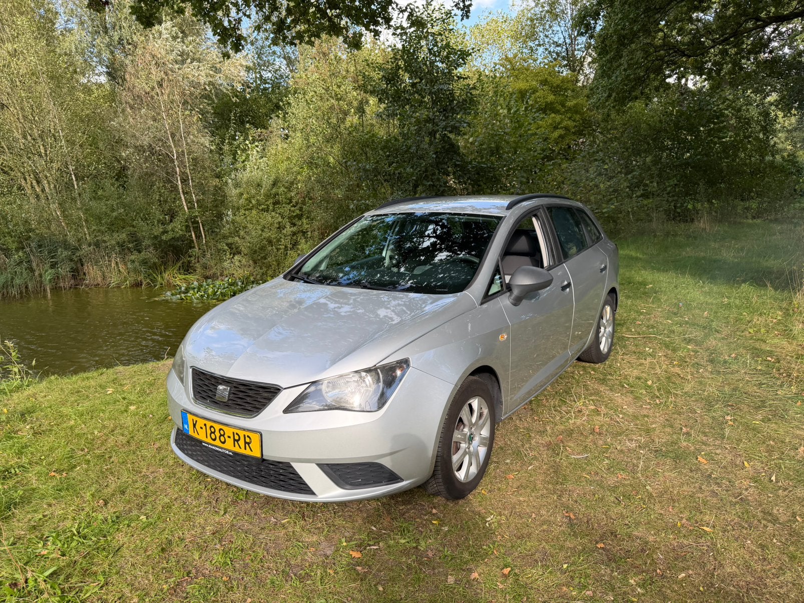Seat Ibiza 1.2 51KW ST 2013 Grijs, Auto's, Voorwielaandrijving, 40 €/maand, 1198 cc, Ibiza