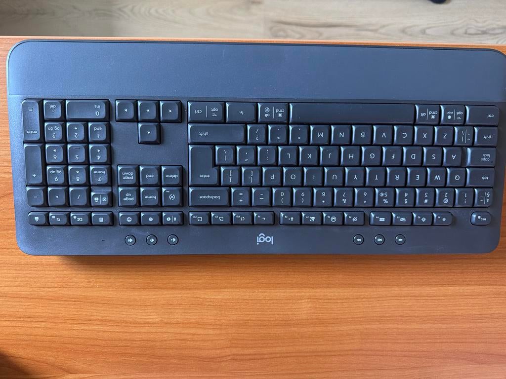 Logitech MK650 Combo Draadloos Toetsenbord en muis QWERTY, Ophalen, Qwerty, Zo goed als nieuw, Draadloos