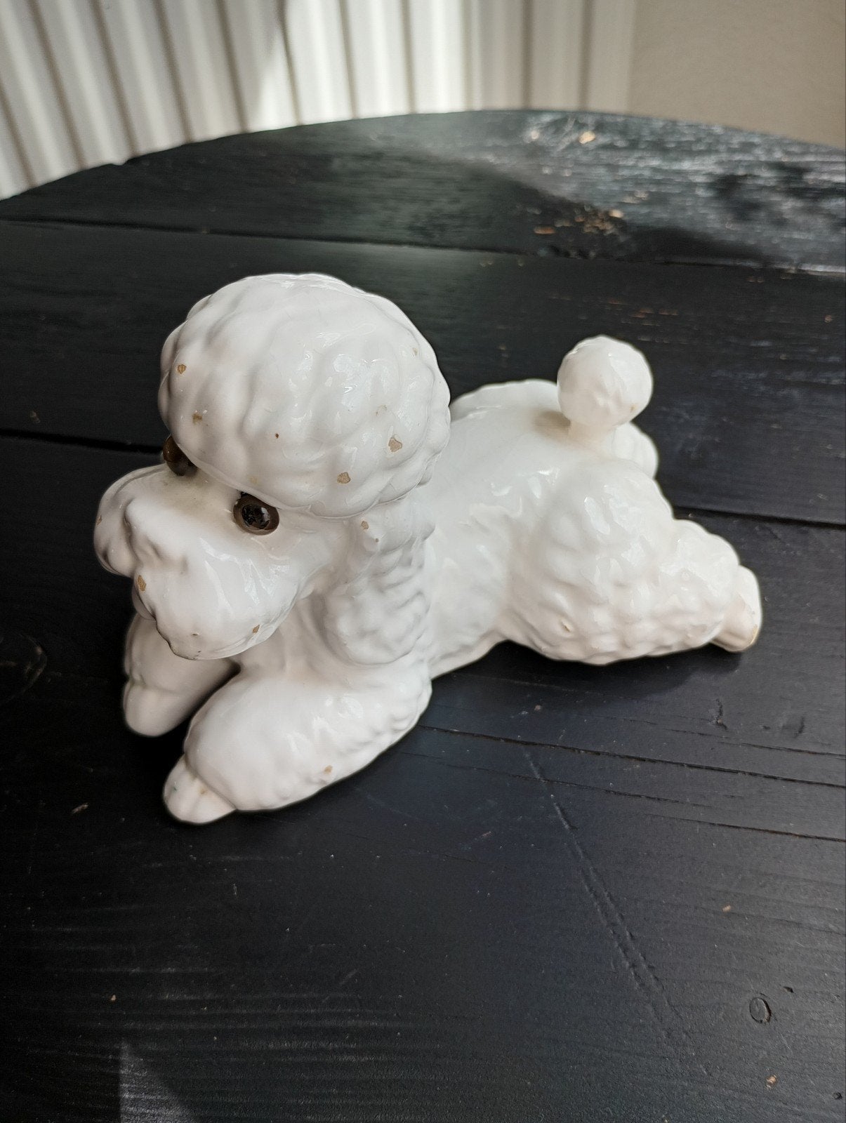 Vintage Poedel Beeldje - Wit Keramiek, Ophalen of Verzenden, Gebruikt, Hond of Kat, Beeldje of Figuurtje