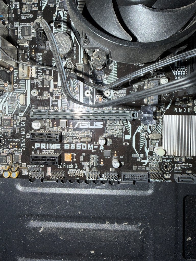 ASUS B350M-A Moederbord + Ryzen 3 1200 + koeler, Computers en Software, Moederborden, Gebruikt, DDR4, Ophalen of Verzenden, Micro-ATX