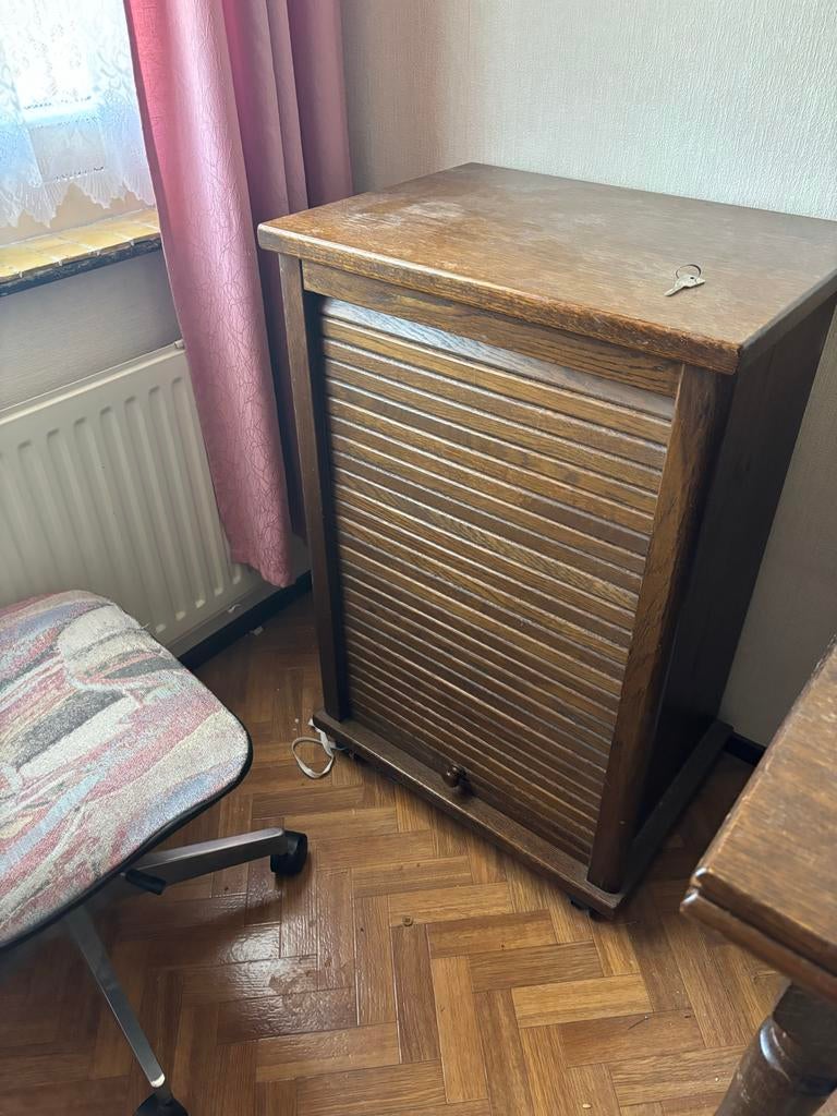 Eiken rolluikkastje op wieltjes - 55x40x86 cm, Huis en Inrichting, Ophalen, Gebruikt
