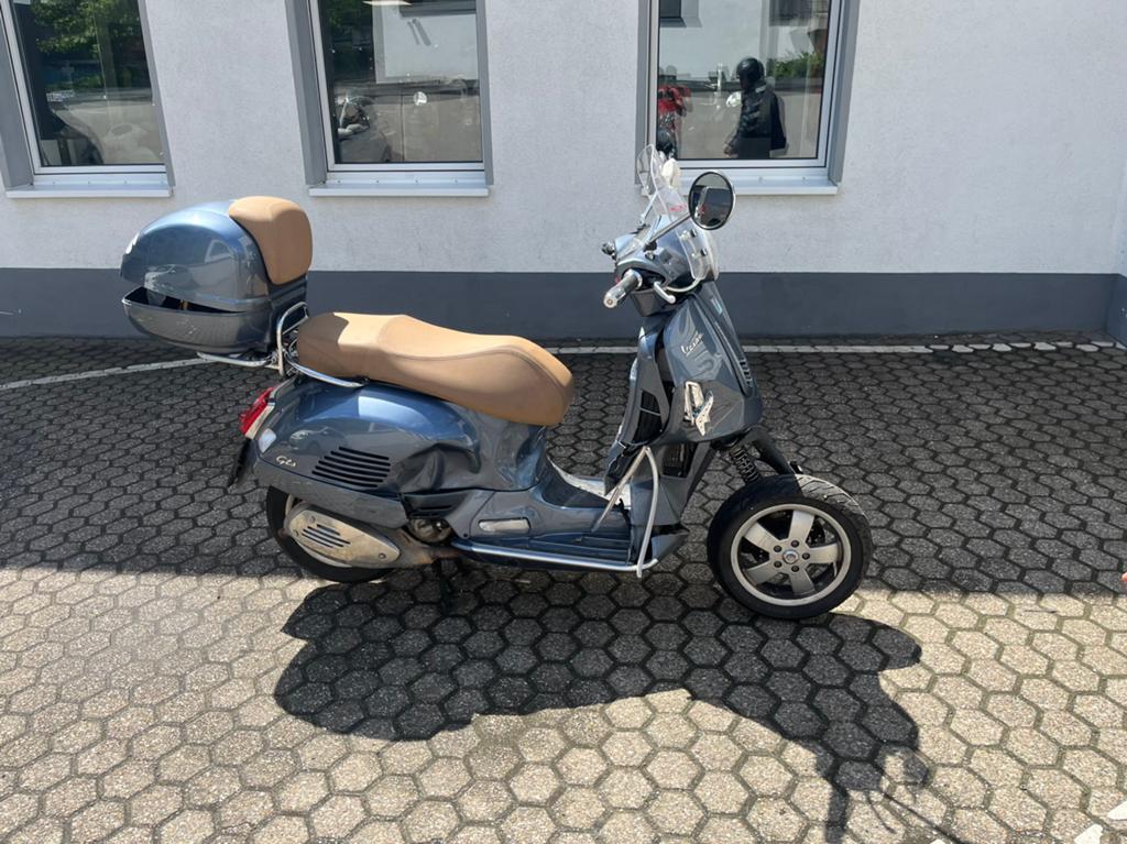 Vespa GTS 300 2017 Schade Frame Chassis duitse Papieren