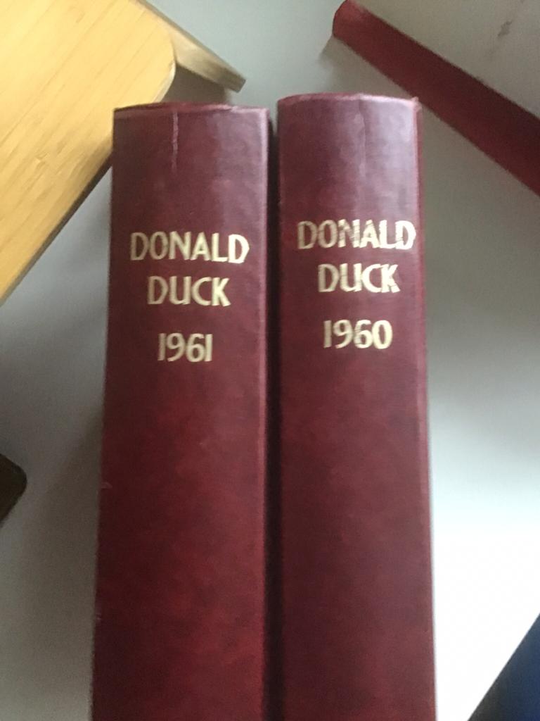 2 Donald Duck boeken, Meerdere stripboeken, Verzenden, Gelezen