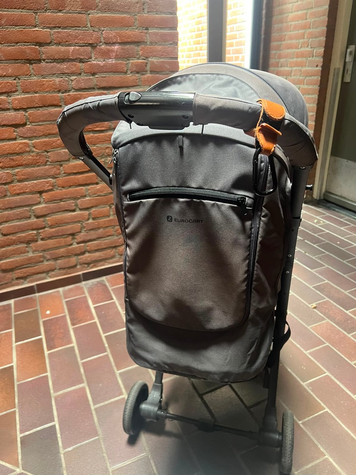 Gebruikte Eurocart kinderwagen - Grijs en comfortabel, Gebruikt, Verstelbare duwstang, Ophalen, Kinderwagen