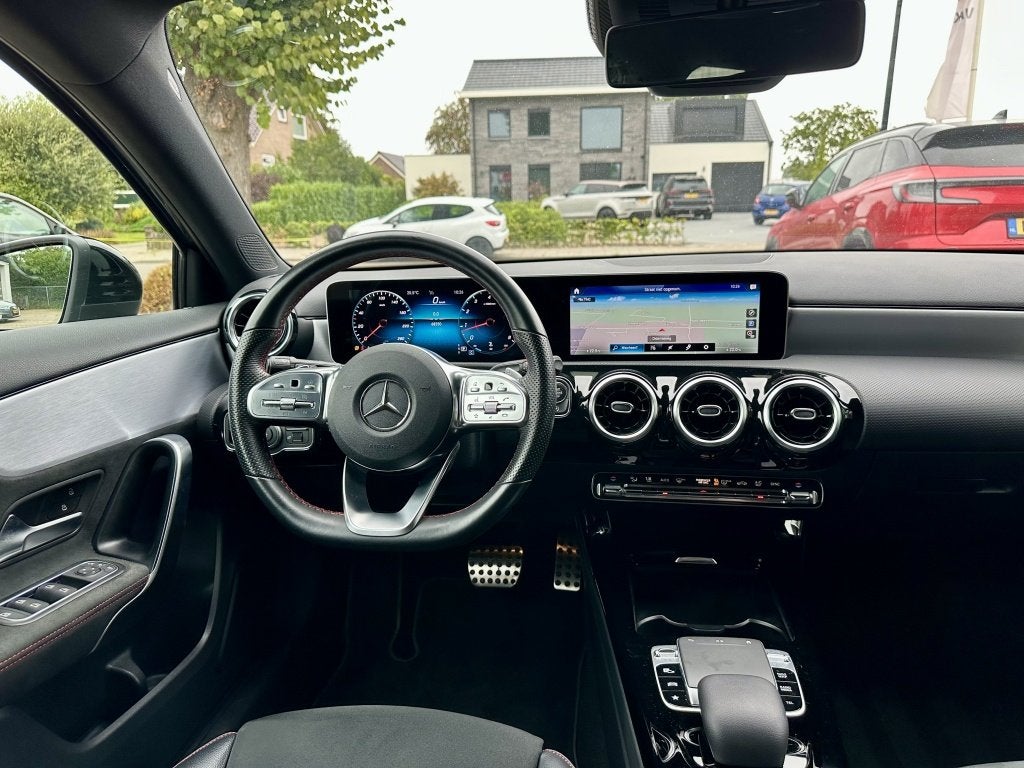 Mercedes-Benz A-Klasse 220 190PK AMG Launch Edition 1e eigen, Dealer onderhouden, Gebruikt, Euro 6, Origineel Nederlands
