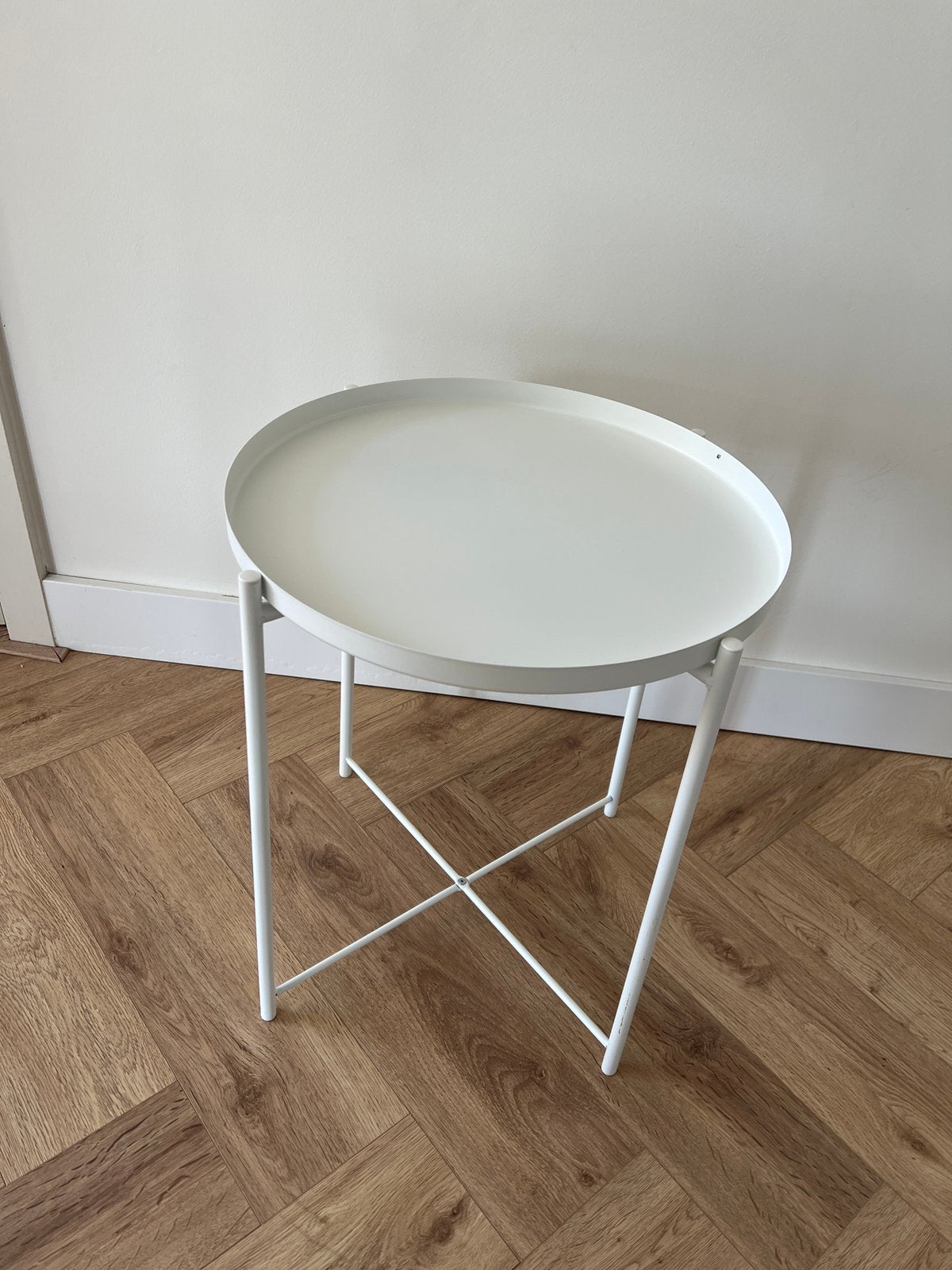 Ikea Gladom White Tray Table, Minder dan 55 cm, Rond, Zo goed als nieuw, Ophalen
