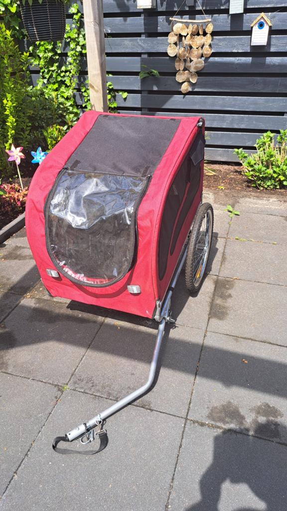 Hondenfietskar - Rood, opvouwbaar en comfortabel, Gebruikt, Opvouwbaar, 20 tot 40 kg, Ophalen of Verzenden