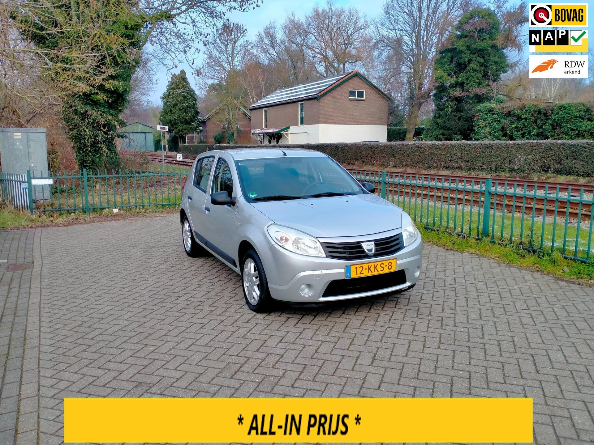 Dacia Sandero 1.2 Ambiance airco trekhaak ALLINPRIJS, Voorwielaandrijving, Stof, Gebruikt, Origineel Nederlands