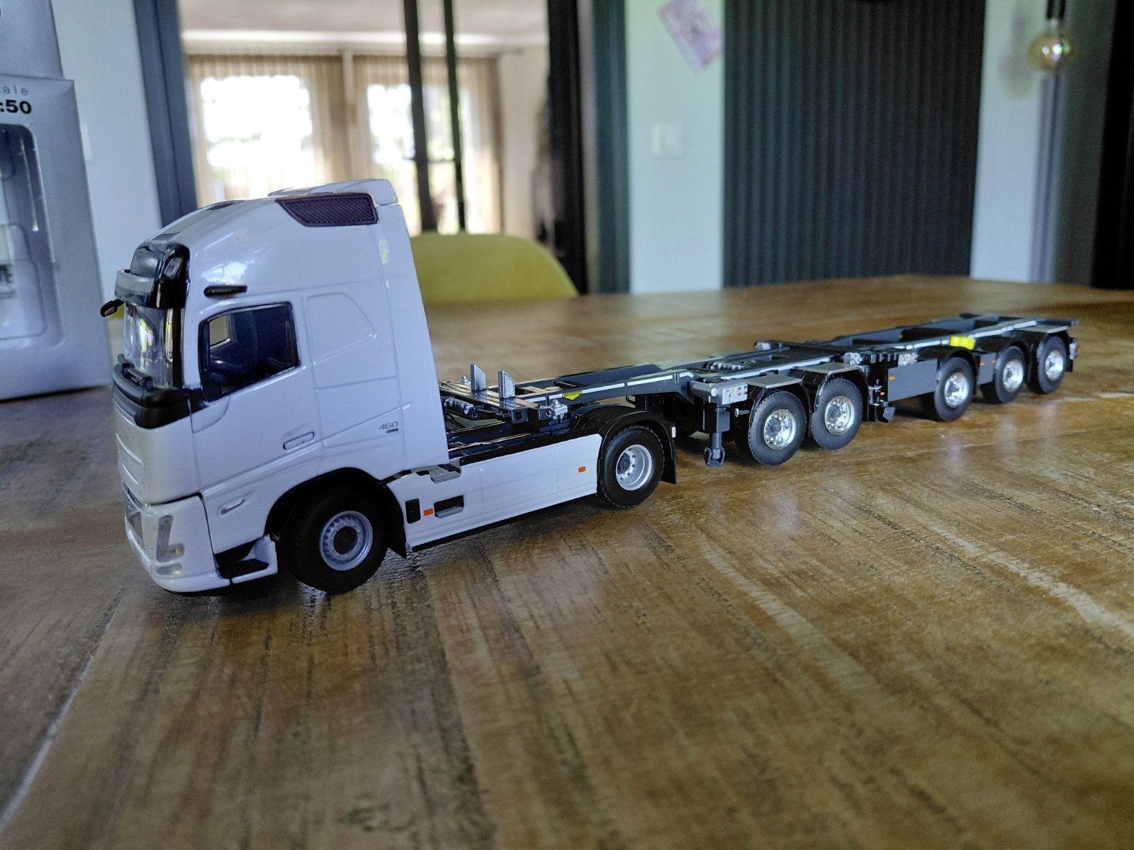Wsi volvo aero met breek chassis, Hobby en Vrije tijd, Modelauto's | 1:50, Ophalen of Verzenden, Nieuw, Bus of Vrachtwagen, Wsi