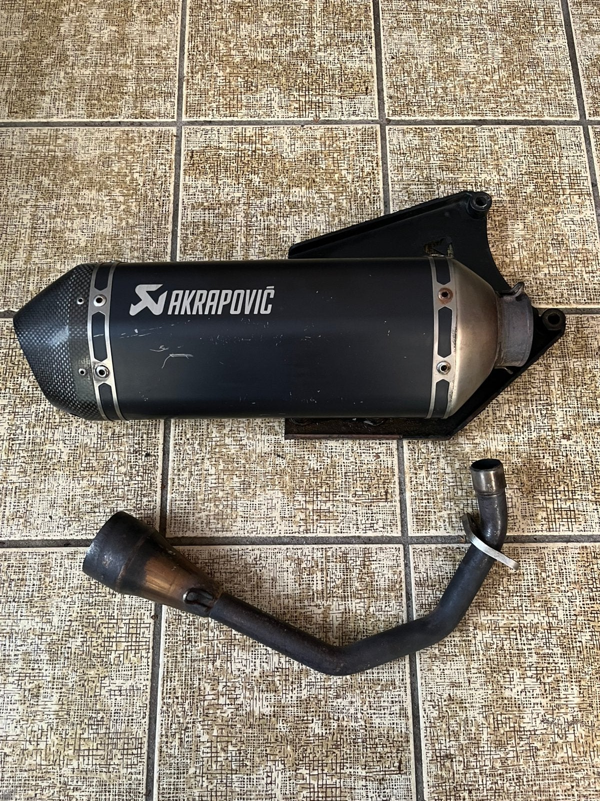 Akrapovic uitlaat origineel piaggio 4t 2v, Ophalen, Zo goed als nieuw, Uitlaat, Piaggio