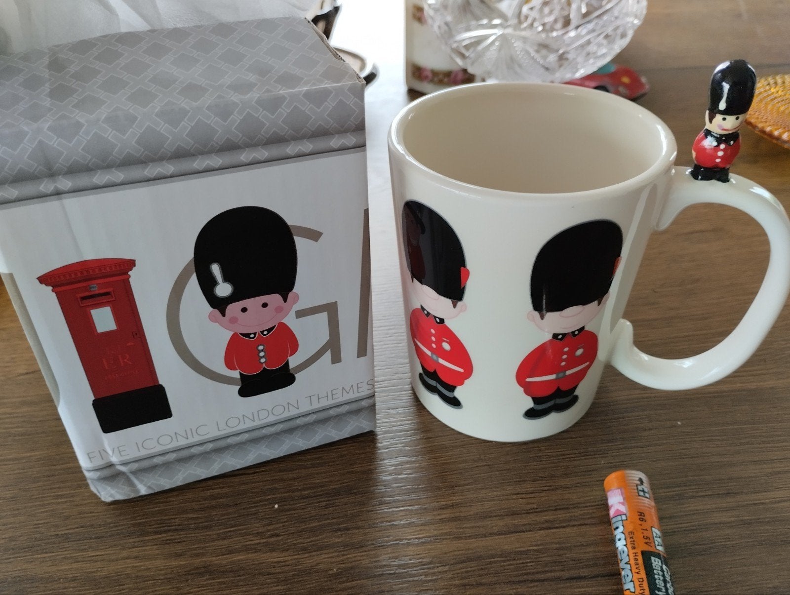 Londen souvenirs beker, Ophalen of Verzenden, Nieuw, Overige stijlen, Kop(pen) en/of Schotel(s)