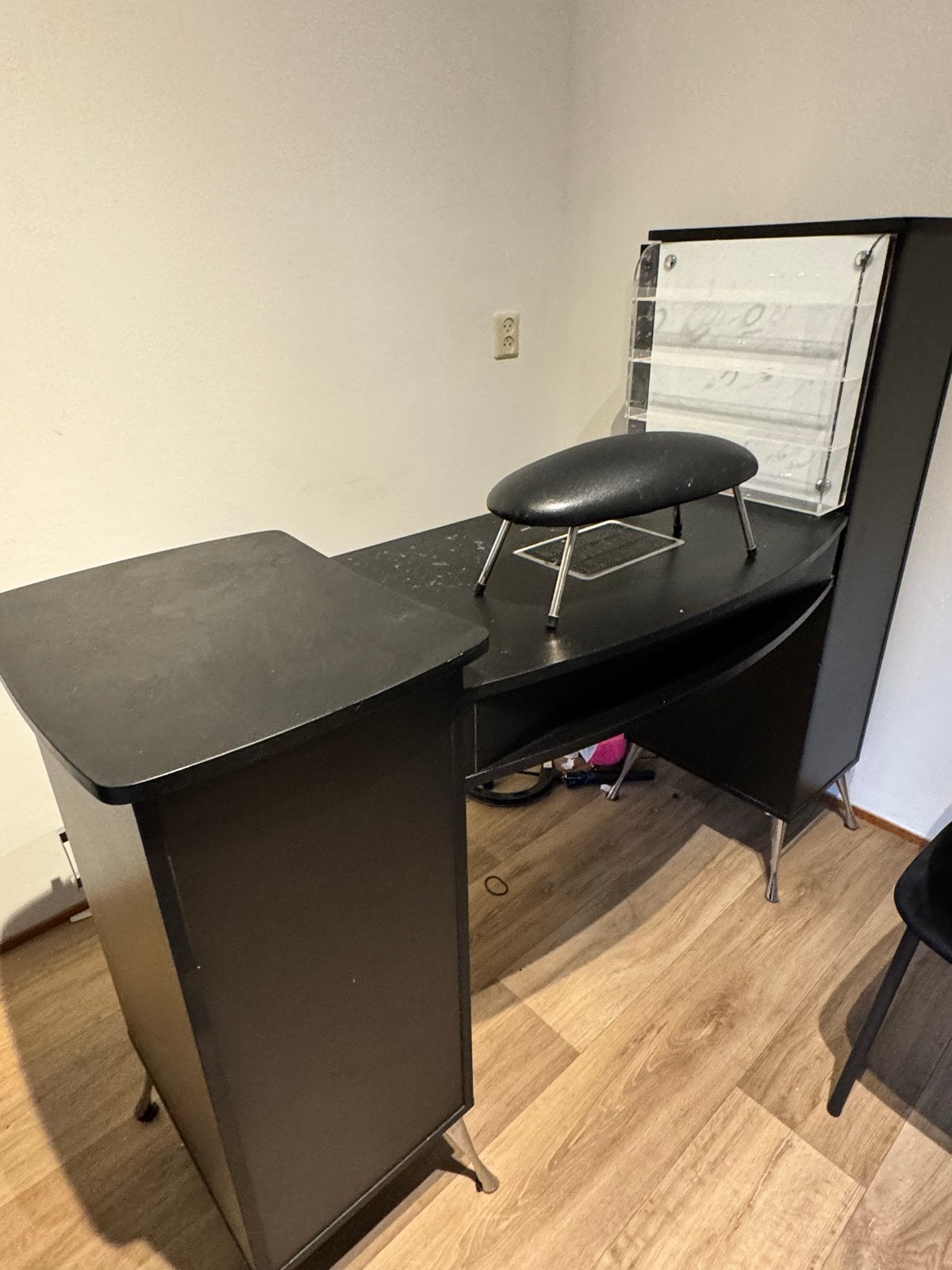 Manicure tafel met afzuiging, armsteun,stoel, Huis en Inrichting, Ophalen, Met lades, Gebruikt, Zwart