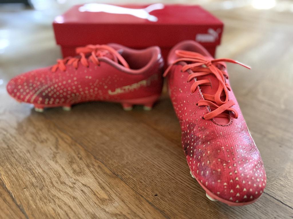Voetbalschoenen Puma maat 35,5, Gebruikt, Maat XS of kleiner, Schoenen, Ophalen of Verzenden