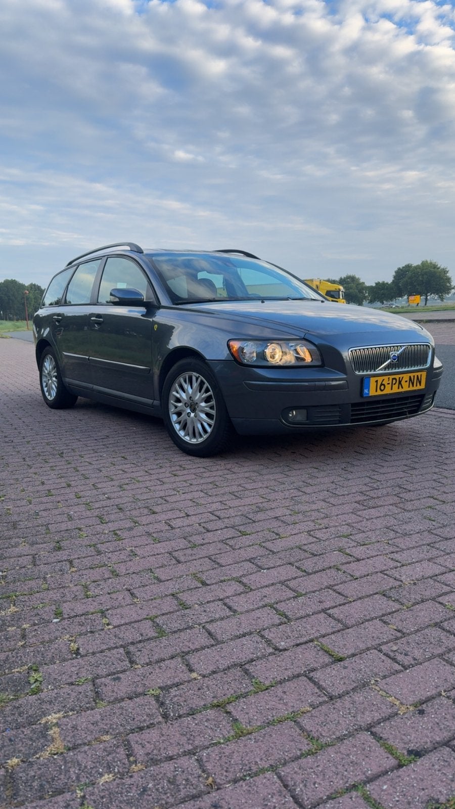 Volvo V50 2.4 140PK 2004 Grijs, Auto's, Volvo, Particulier, V50, Airconditioning, Alarm, Automatische klimaatregeling, Centrale vergrendeling