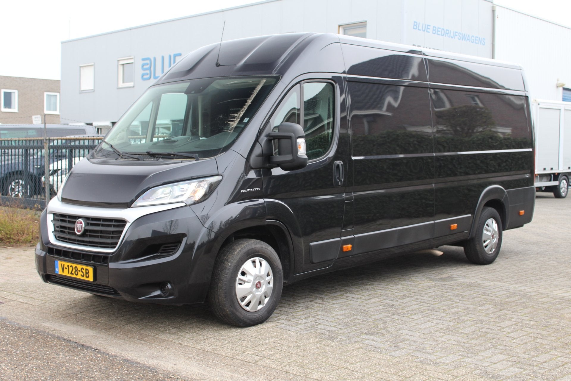 Fiat Ducato 35 2.3 MultiJet 130PK Euro6 Automaat L4H2 Maxi L, Auto's, Bestelauto's, Gebruikt, 2500 kg, Zwart, Origineel Nederlands