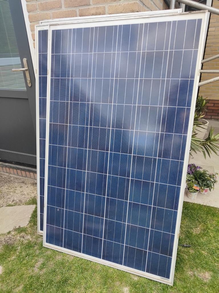 25 Zonnepanelen inclusief dakpanhaken en montagerails, Doe-het-zelf en Verbouw, Zonnepanelen en Toebehoren, Ophalen, Gebruikt