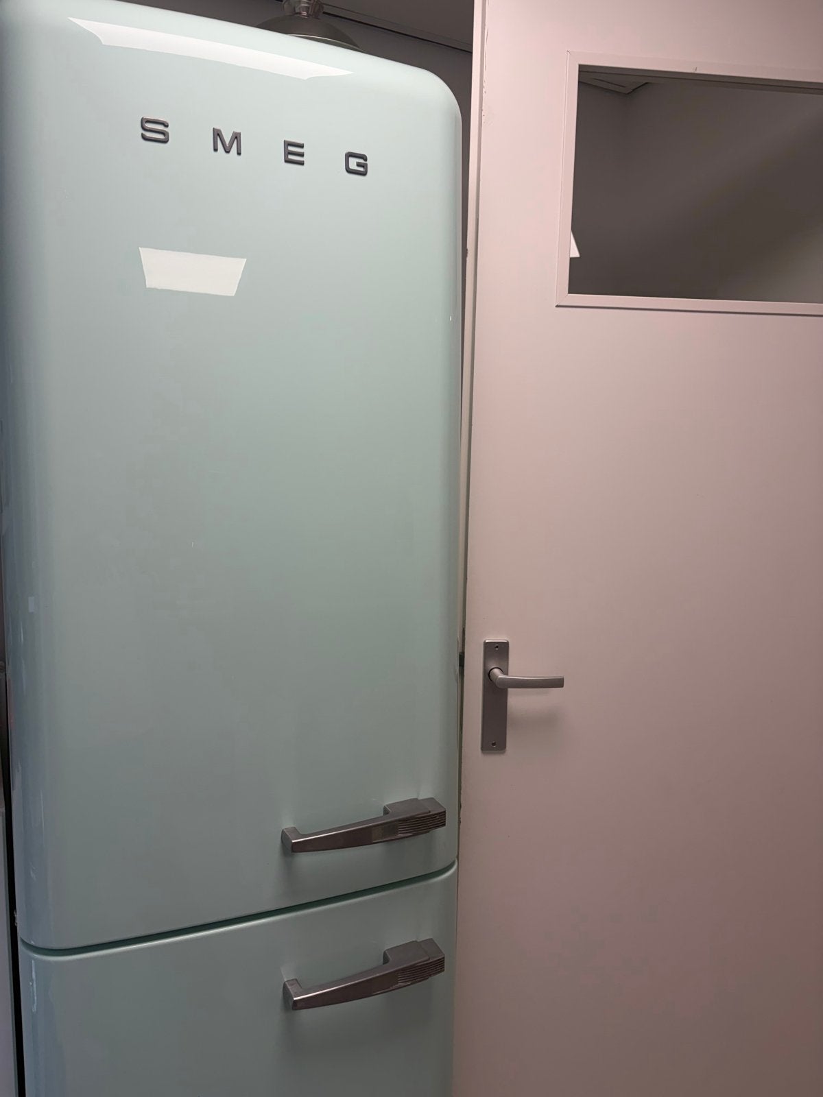 Smeg Koelkast met vriesvak, Witgoed en Apparatuur, Koelkasten en IJskasten, Ophalen, 150 tot 200 liter, 60 cm of meer, Zo goed als nieuw
