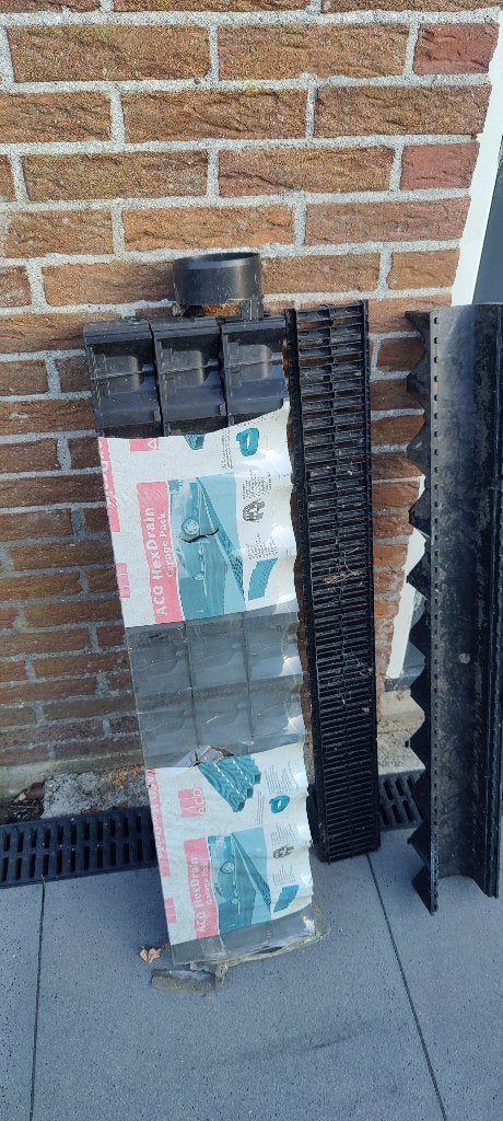 Lijngoot 4x 1mtr, Doe-het-zelf en Verbouw, Ophalen, Afvoer, Pvc, Nieuw