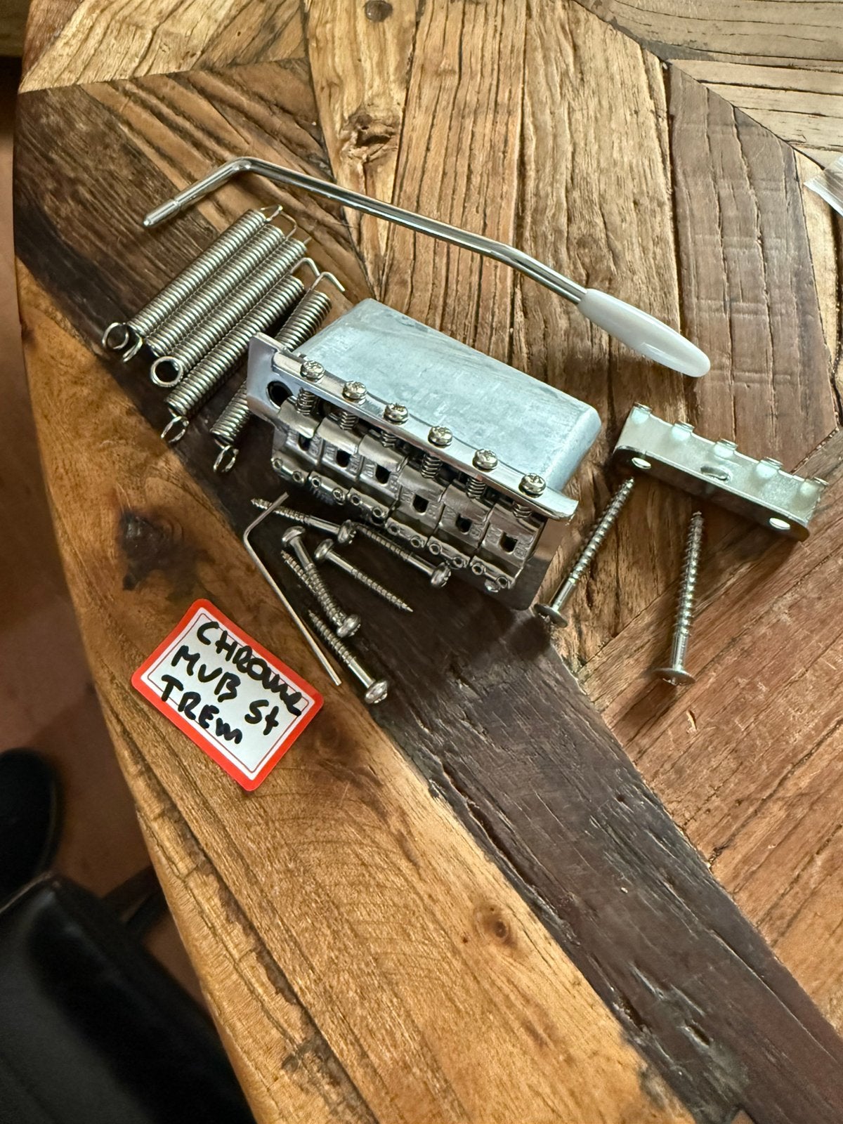 Stratocaster tremelo Full size block- staal zadels compleet, Muziek en Instrumenten, Verzenden, Geen, Nieuw, Elektrische gitaar