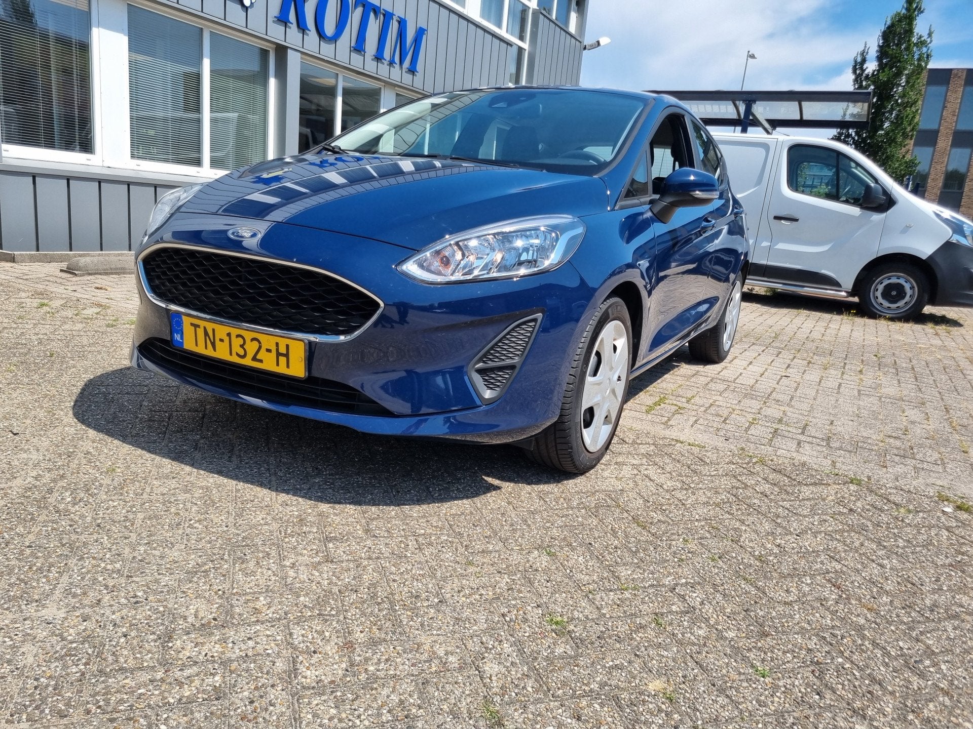 Ford Fiesta 1.1 Trend AIRCO, NAV. PDC INRUIL/FIN MOGELIJK, Voorwielaandrijving, 86 pk, Blauw, Origineel Nederlands