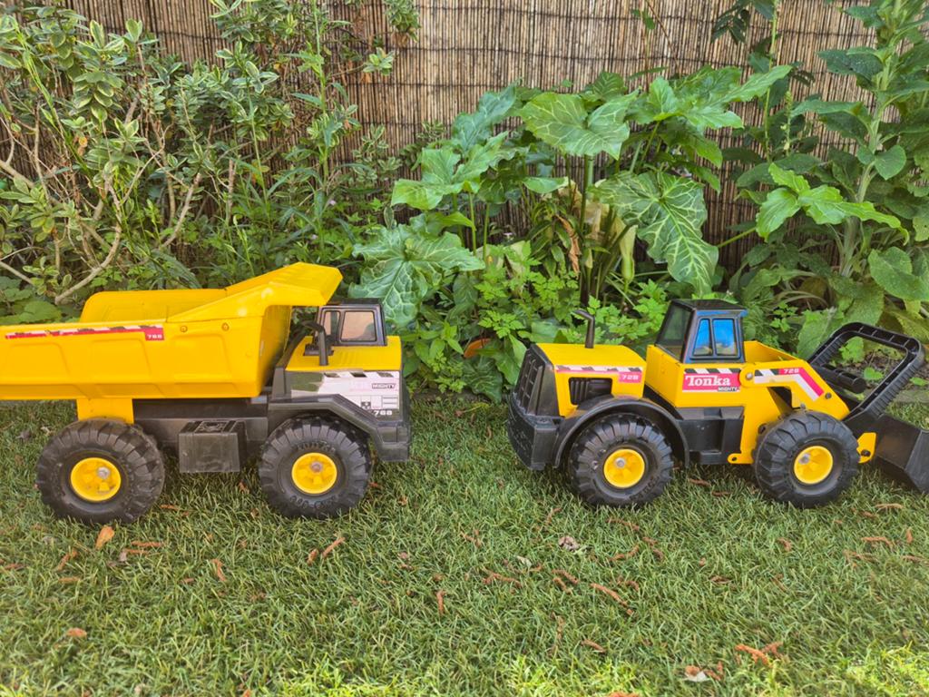 Tonka kiepwagen en graafmachine, Kinderen en Baby's, Speelgoed | Speelgoedvoertuigen, Ophalen of Verzenden, Gebruikt