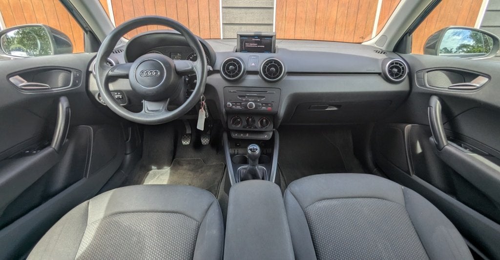 Audi A1 1.4 TFSI Attraction | Bluetooth | Distributieketting, Auto's, Audi, Voorwielaandrijving, Euro 5, 4 stoelen, Zwart