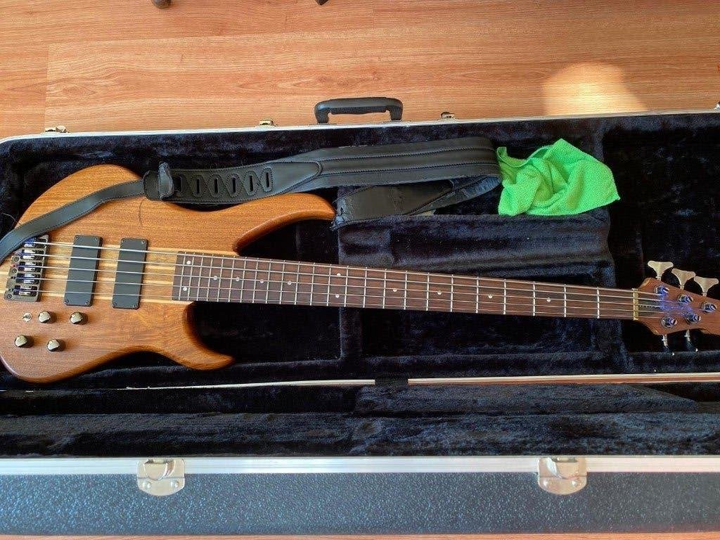 Swing basgitaar 5 snaar, Muziek en Instrumenten, Ophalen, Gebruikt, Elektrisch, 5-snarig