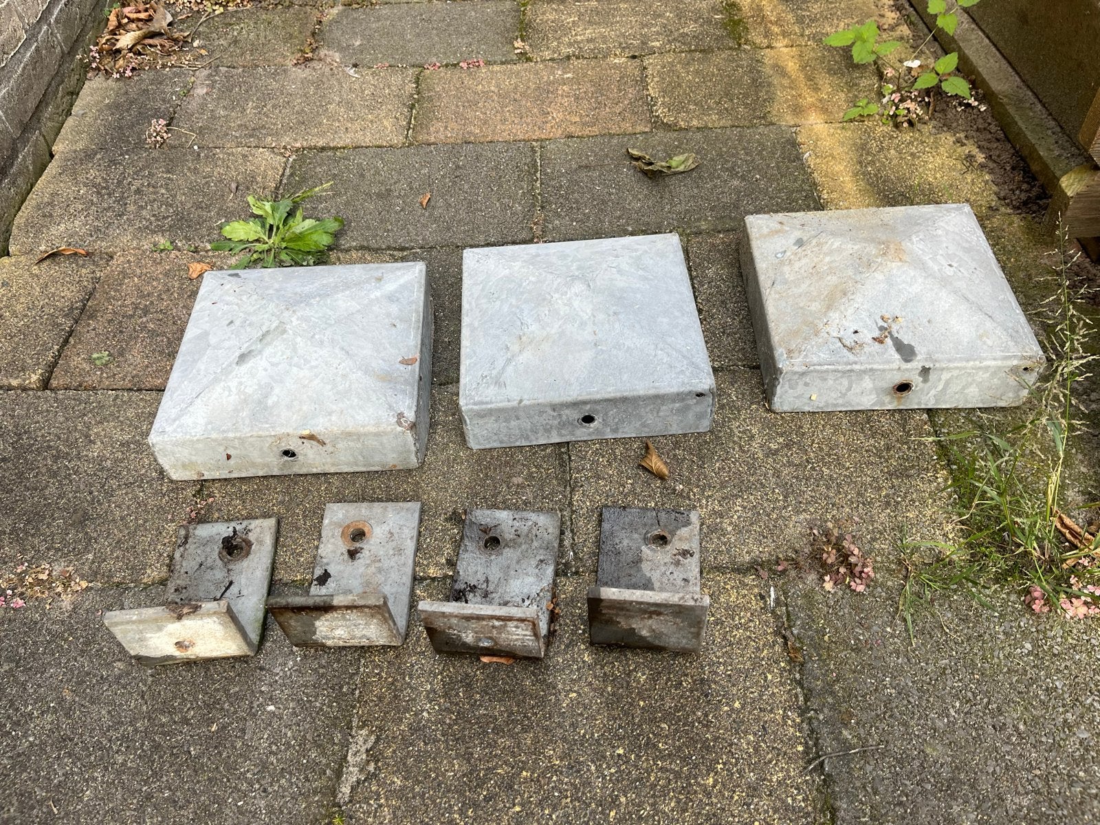 Kapjes voor dikke flonderpalen 3stuks, Tuin en Terras, Ophalen, Gebruikt, IJzer, Overige typen