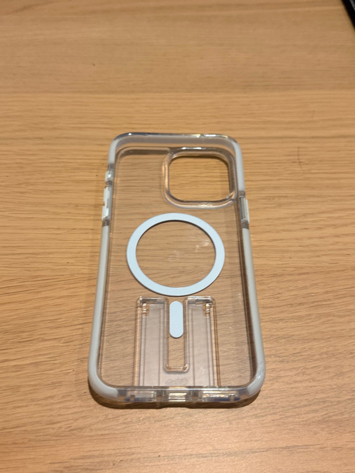 Tech21 iPhone 15 Pro max hoesje met MagSafe & standaard, Kunststof, MagSafe, Overige merken, Hoesje of Tasje