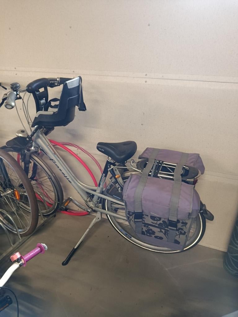 Gazelle dames fiets met fiets stoeltje, Ophalen, Gebruikt, Gazelle