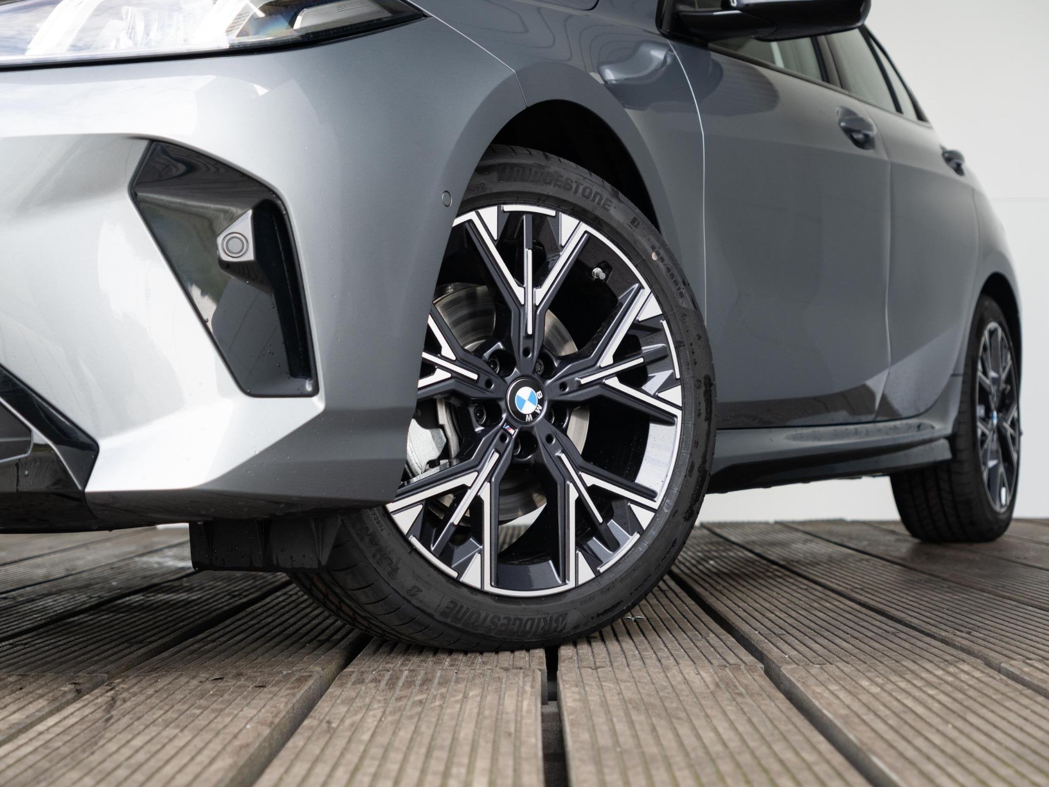 Foto 17 van BMW 1 Serie 120 | M Sport Design | Achteruitrijcamera | Stoe