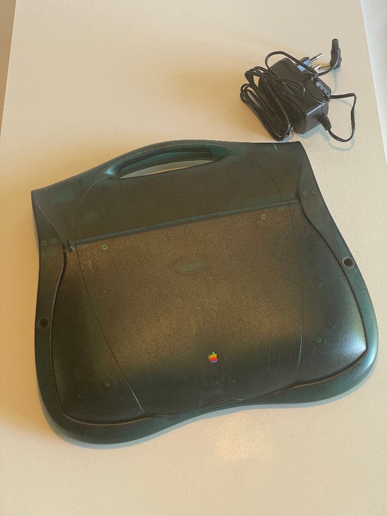 Vintage Apple Newton e-mate 300, Computers en Software, Ophalen, Apple
