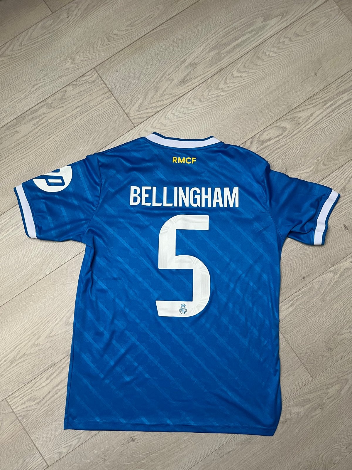 Real Madrid Bellingham 25/26 3de shirt, Ophalen of Verzenden, Zo goed als nieuw, Voetbal, Maat 48/50 (M)