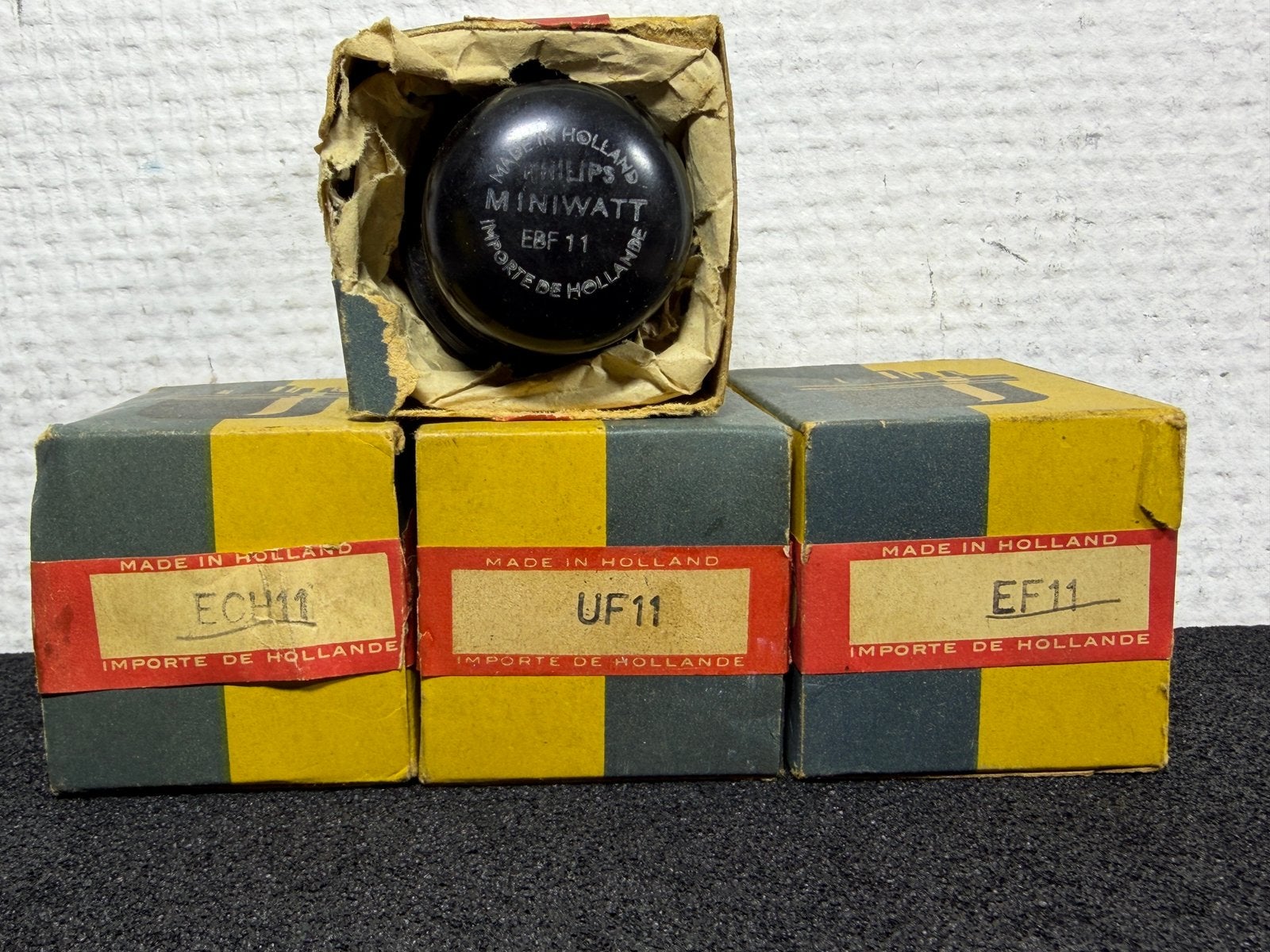 EF11 EBF11 UF11 ECH11 philips nos, Ophalen of Verzenden