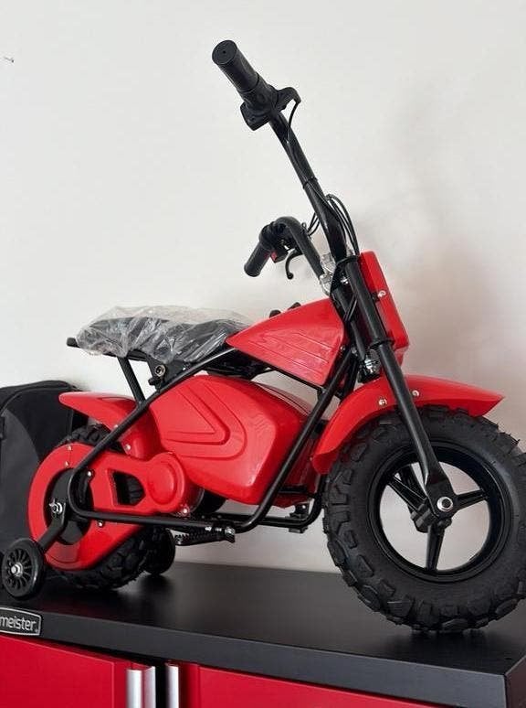 Mini scooter elektrisch incl zijwieltjes 2 tm 6 jaar NIEUW, Mini bike, Mini bike, Mini bike, Ophalen of Verzenden