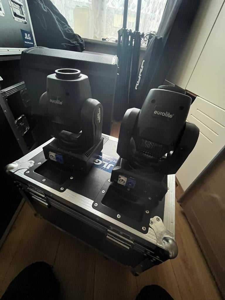 4x Eurolite TMH-S60 Moving Heads + flightcase, Muziek en Instrumenten, Licht en Laser, Ophalen, Zo goed als nieuw, Licht