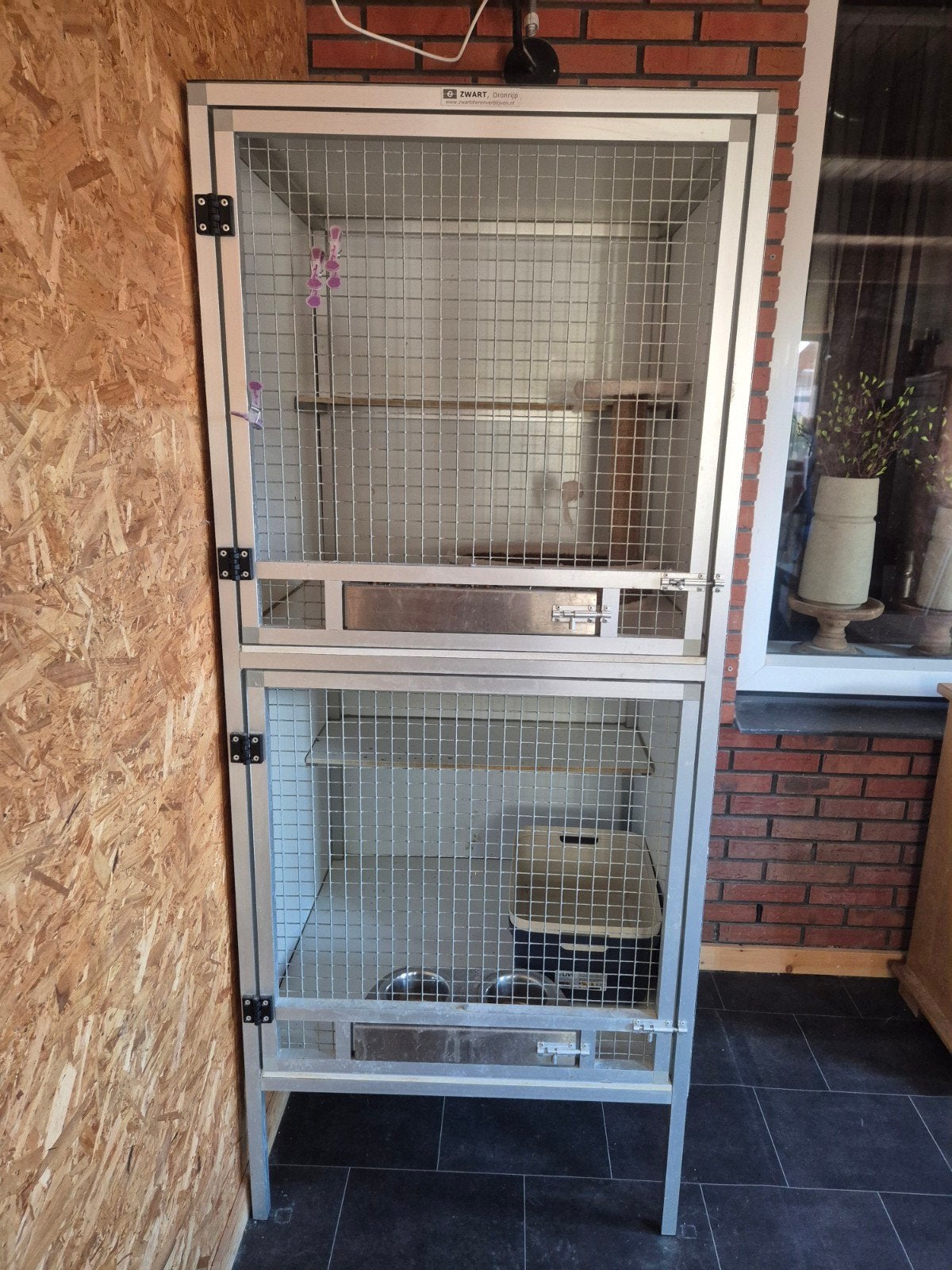 kasten voor katten voor bevallen of kat even apart willen., Ophalen, Gebruikt