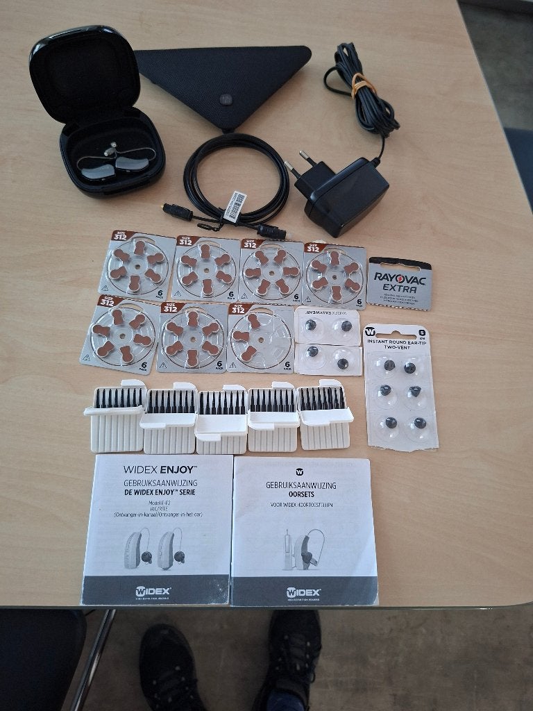 Widex hoortoestellen met accessoires, Diversen, Ophalen of Verzenden, Gebruikt