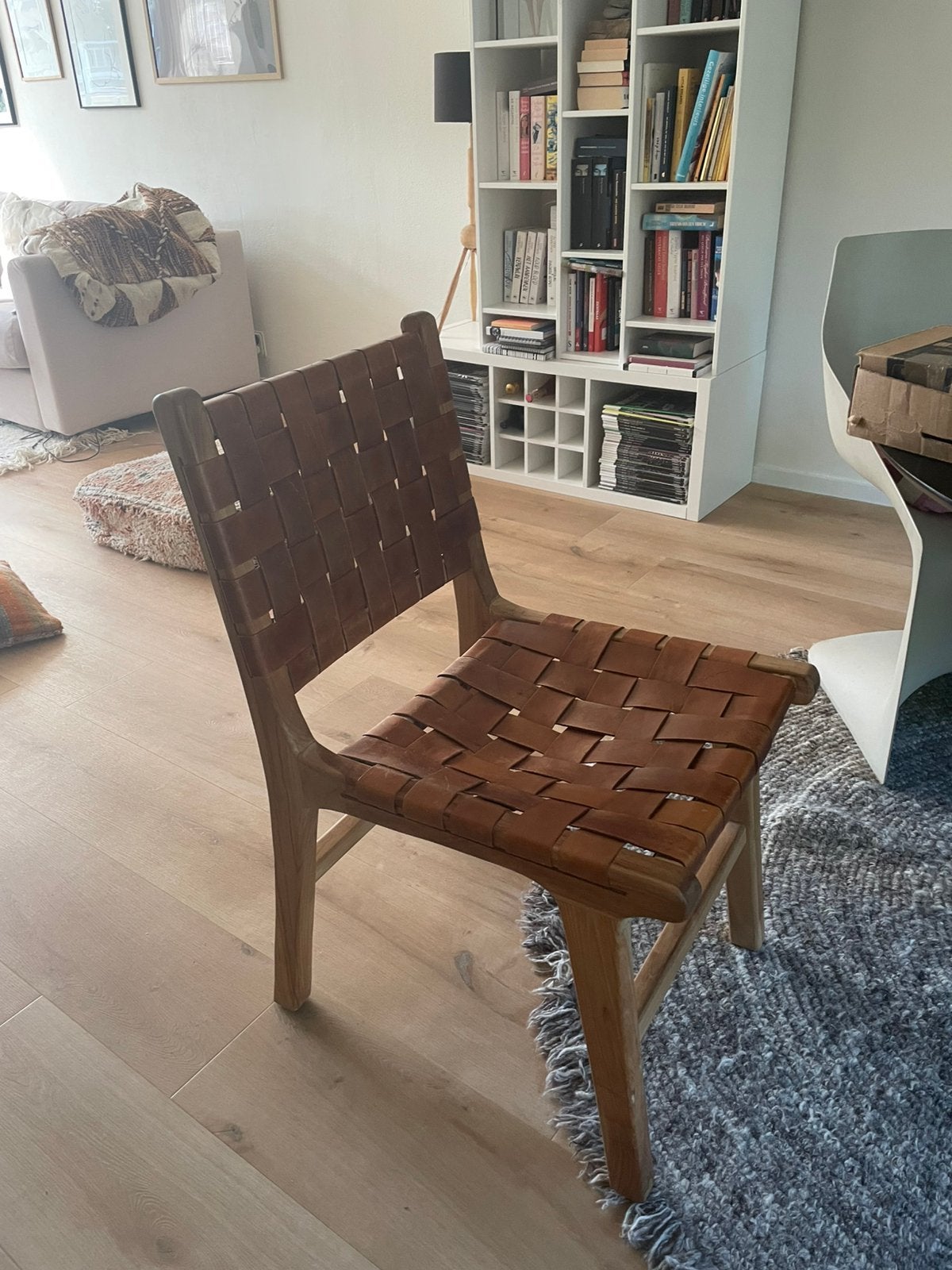 Kave Home Calixtastoel, Ophalen, Zo goed als nieuw, Bruin, Eén