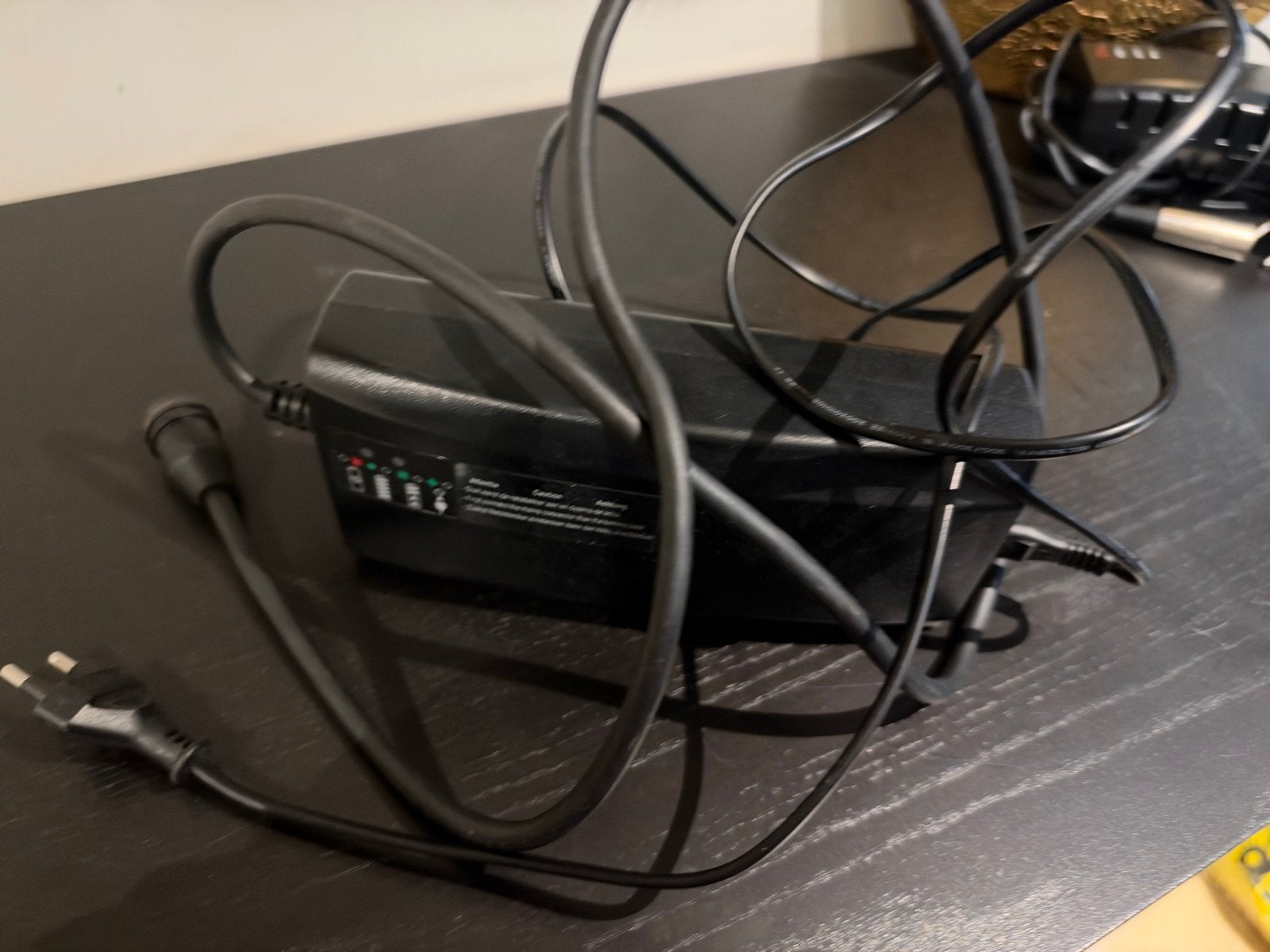 Gazelle Acculader Impulse 36V Li-ion - Zo goed als nieuw, Ophalen of Verzenden, Zo goed als nieuw