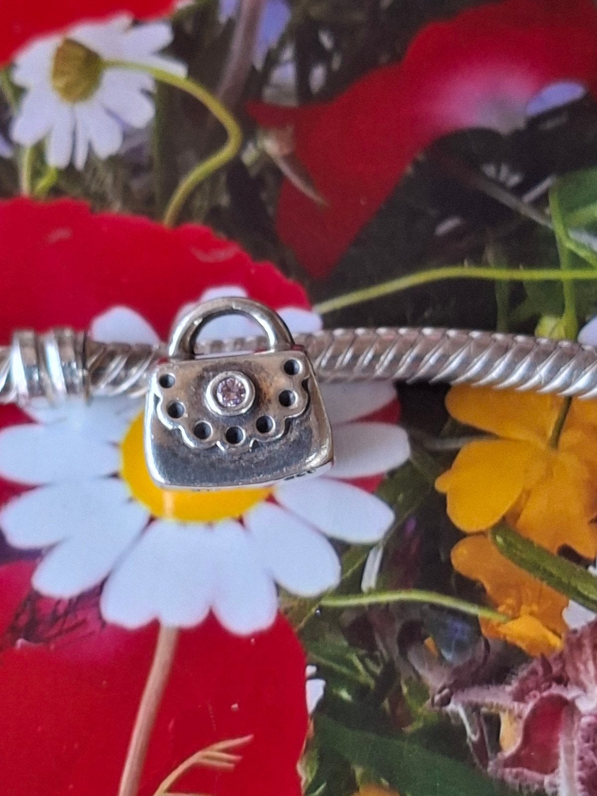 Pandora tasje met roze zirkonia, Pandora, Ophalen of Verzenden, Zo goed als nieuw, 1 bedel