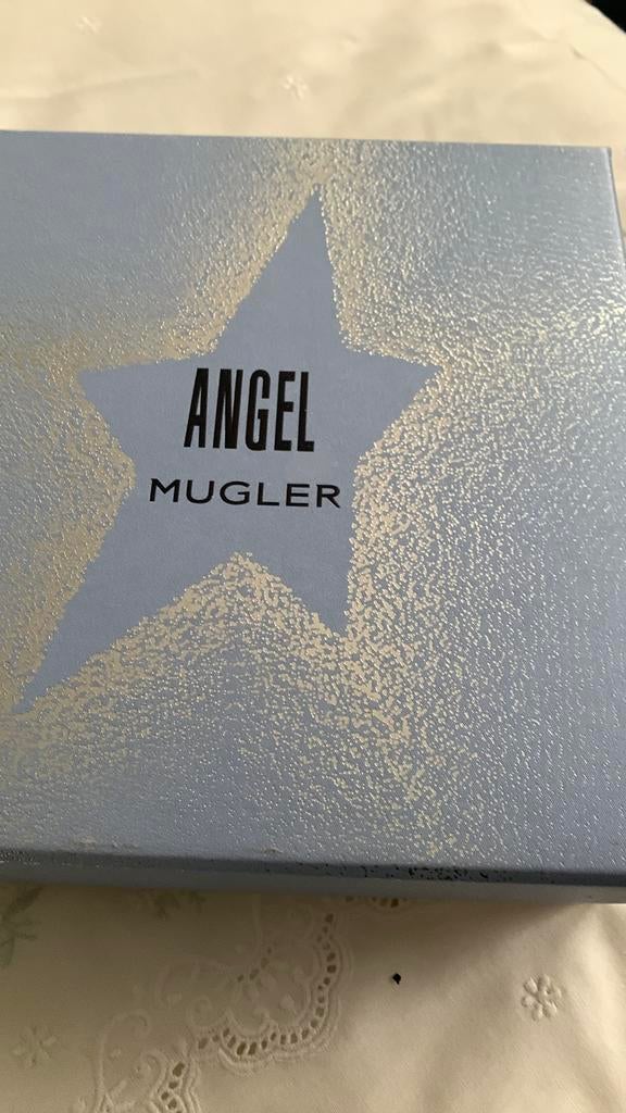 Mooie nieuwe kadodoos  van Angel Thierry Mugler, Verzamelen, Ophalen of Verzenden, Nieuw, Overige typen