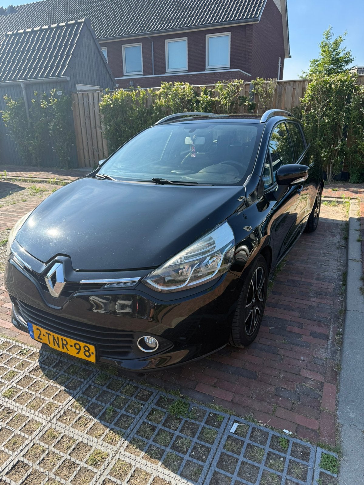 Renault Clio 1.5 DCI 66KW Estate 2014 Zwart, Voorwielaandrijving, Zwart, 4 cilinders, 1096 kg