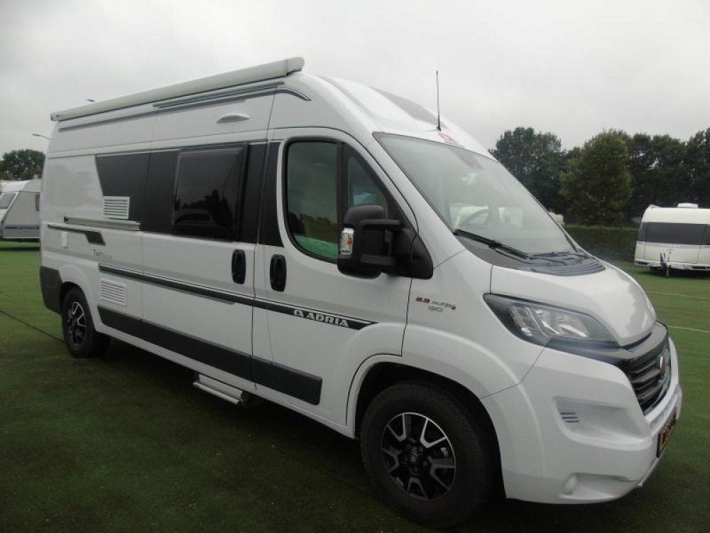 Adria Twin 600 SP, Buscamper of Camperbus, Ringverwarming, Fiat, Luifel