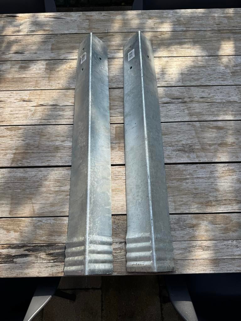 2x Anker Vuurverzinkt Vierkanthout 780mm voor Beton, Ophalen of Verzenden, Zo goed als nieuw