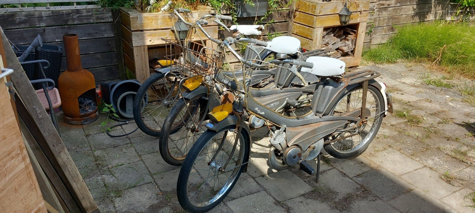 3x Kaptein Mobylette AV-56 (2x kenteken) - Opknappers, Fietsen en Brommers, Brommers | Oldtimers, Ophalen, Maximaal 25 km/u